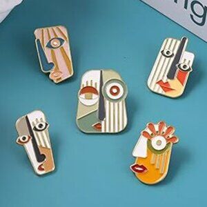 5 Pcs Picasso Style Art Lapel Pins all in Excellent Condition !!